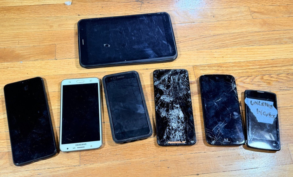 Lot of 7 Android Phones & Tablet Samsung Motorola ZTE XMobile Parts Repair